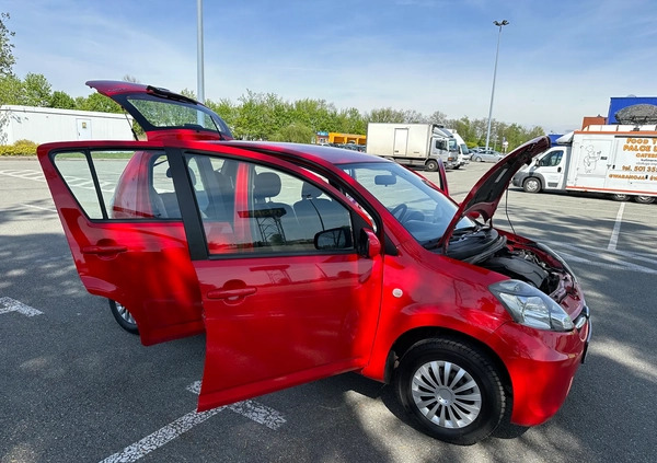 Subaru Justy cena 12300 przebieg: 177000, rok produkcji 2010 z Częstochowa małe 562